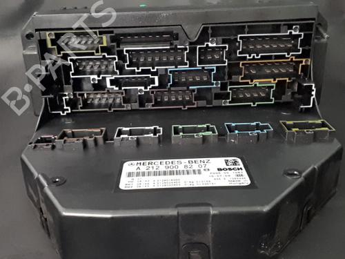 Used Fuse box Fuse box 38889328 38889328
