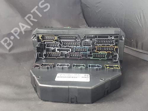 Used Fuse box Fuse box 38889350 38889350