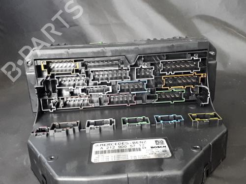 Used Fuse box Fuse box 38889354 38889354