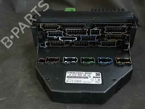 Used Fuse box Fuse box 38889364 38889364