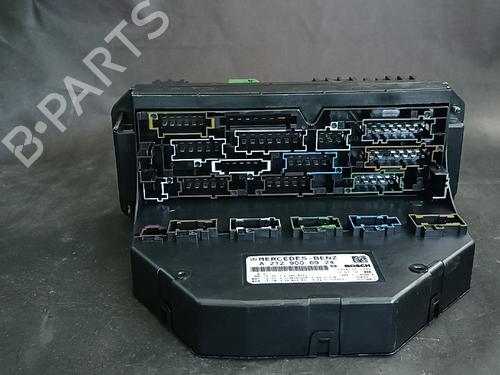 fuse-box-mercedes-benz-e-class-w212-2009-2010-2011-2012-2013-2014-2015-2016-38889367 main image