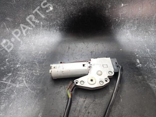 Used Sunroof engine Sunroof engine MERCEDES-BENZ CLK (C208) CLK 200 Kompressor (208.344) (163 hp) 38889573 38889573