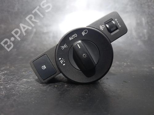 Used Headlight switch Headlight switch MERCEDES-BENZ B-CLASS Sports Tourer (W246, W242) B 180 CDI / d (246.212) (109 hp) 38889631 38889631