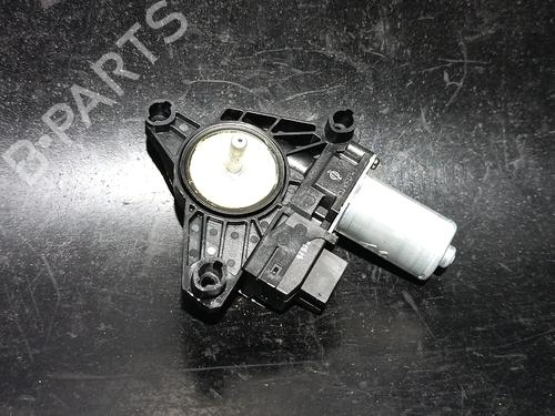 Used Left rear window motor Left rear window motor MERCEDES-BENZ C-CLASS (W205) C 200 BlueTEC / d (205.037) (136 hp) 38889710 38889710