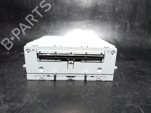 Used Radio Radio MERCEDES-BENZ C-CLASS (W205) C 200 BlueTEC / d (205.037) (136 hp) 38889786 38889786