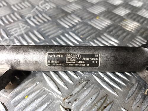 injection-rail-mercedes-benz-e-class-w212-2009-2010-2011-2012-2013-2014-2015-2016-38889927 main image