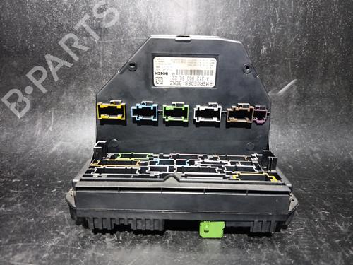 Used Fuse box Fuse box 38889339 38889339