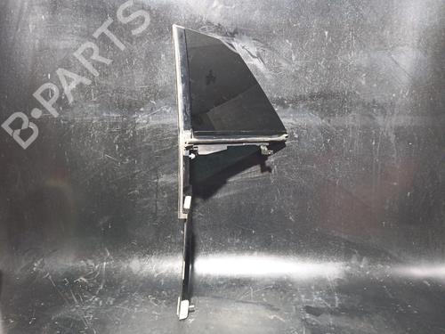rear-left-door-window-mercedes-benz-cla-shooting-brake-x118-2019-38890086 main image
