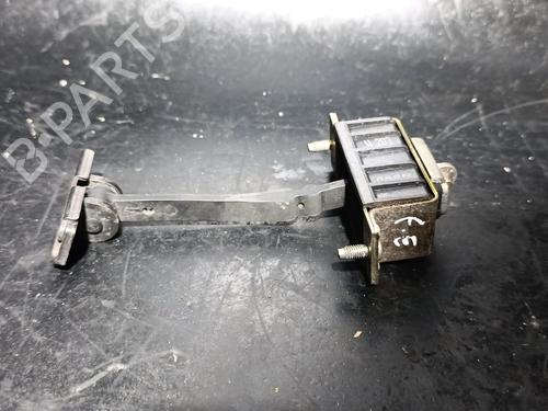 hingedoor-check-strap-mercedes-benz-c-class-w203-2000-2001-2002-2003-2004-2005-2006-2007-38890204 main image