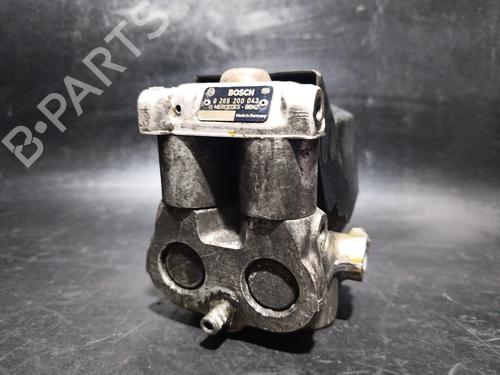 Used ABS pump ABS pump MERCEDES-BENZ C-CLASS (W202) C 220 D (202.121) (95 hp) 38890254 38890254