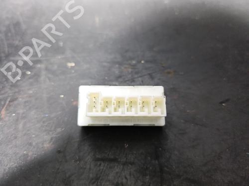 Used Electronic module Electronic module MERCEDES-BENZ C-CLASS T-Model (S205) C 300 de (205.213) (306 hp) 38890333 38890333