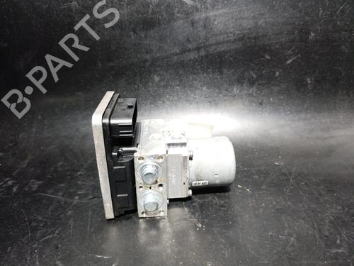 Used ABS pump ABS pump MERCEDES-BENZ C-CLASS T-Model (S205) C 300 de (205.213) (306 hp) 38890389 38890389