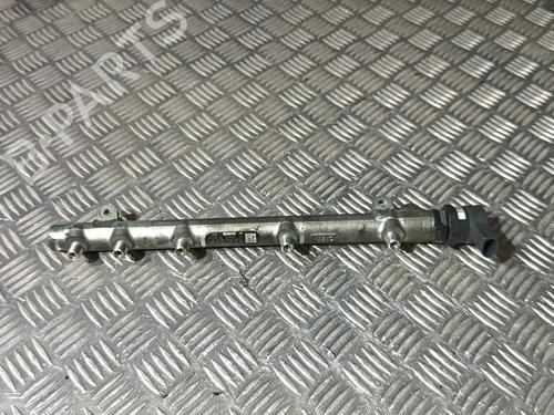 injection-rail-mercedes-benz-c-class-w203-2000-2001-2002-2003-2004-2005-2006-2007-38890873 main image