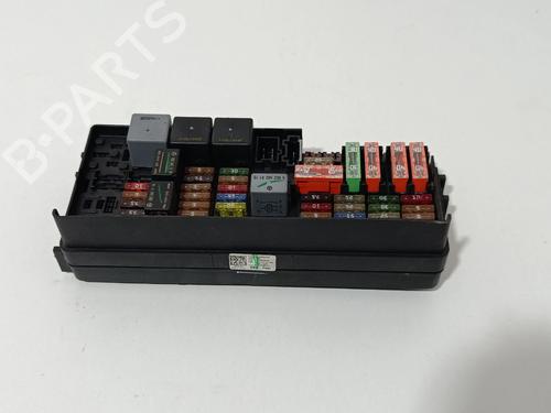 Used Fuse box Fuse box 38891516 38891516