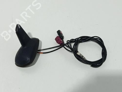 antennabase-mercedes-benz-c-class-t-model-s204-2007-2008-2009-2010-2011-2012-2013-2014-38891642 main image
