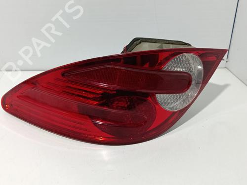 Used Right taillight Right taillight MERCEDES-BENZ R-CLASS (W251, V251) R 320 CDI 4-matic (251.022, 251.122) (224 hp) 38892327 38892327
