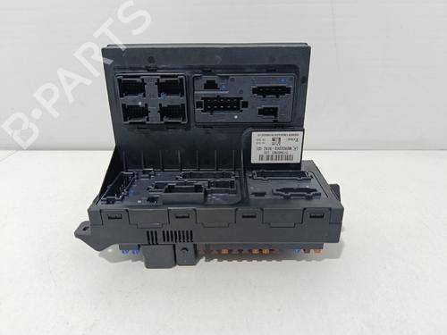 Used Fuse box Fuse box 38892366 38892366