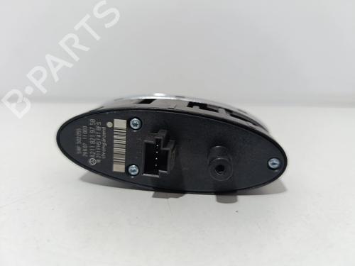 Right front window switch MERCEDES-BENZ E-CLASS (W211) E 220 CDI (211.008) | BP38892393I26 - Image 2