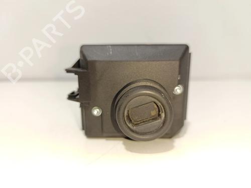 switch-mercedes-benz-e-class-coupe-c207-2009-2010-2011-2012-2013-2014-2015-2016-38892739 main image