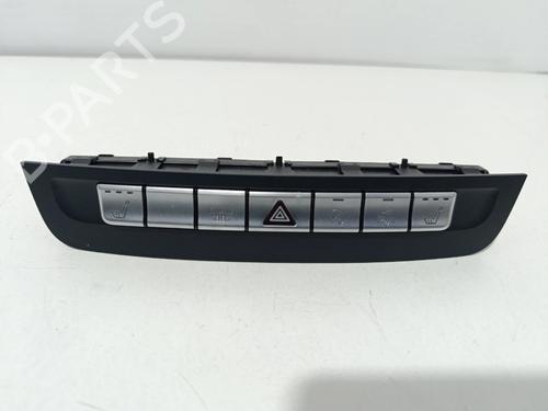 Used Warning switch Warning switch MERCEDES-BENZ CLA Shooting Brake (X117) CLA 200 CDI / d (117.908) (136 hp) 38892867 38892867
