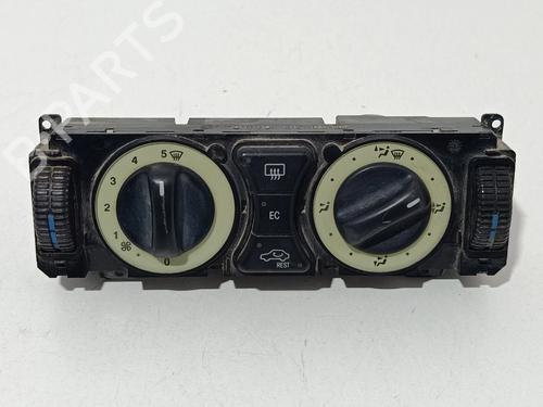 Used Climate control Climate control MERCEDES-BENZ CLK Convertible (A208) CLK 200 (208.435) (136 hp) 38892891 38892891