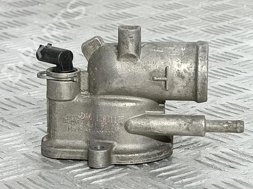 Used Thermostat housing Thermostat housing MERCEDES-BENZ C-CLASS (W202) C 220 CDI (202.133) (125 hp) 38892990 38892990