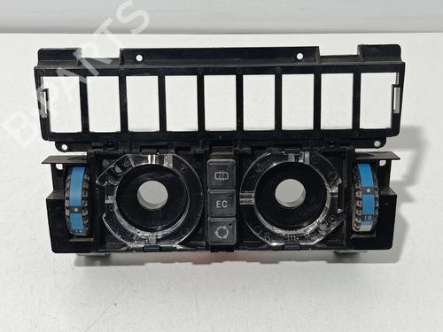 Used Climate control Climate control 38893330 38893330