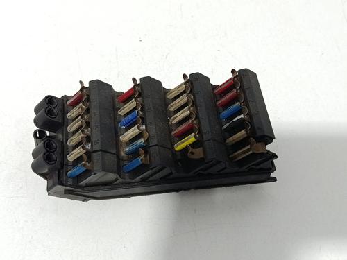 Used Fuse box Fuse box 38893504 38893504