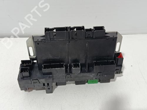 Used Fuse box Fuse box MERCEDES-BENZ S-CLASS (W220, V220) S 320 CDI (220.026, 220.126) (197 hp) 38893621 38893621