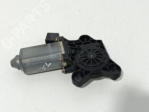 Used Left rear window motor Left rear window motor MERCEDES-BENZ S-CLASS (W220, V220) S 320 CDI (220.026, 220.126) (197 hp) 38893706 38893706