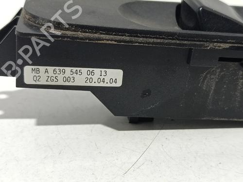 Right front window switch MERCEDES-BENZ VITO / MIXTO Van (W639) 115 CDI (639.601, 639.603, 639.605) | BP38893779I26 - Image 3