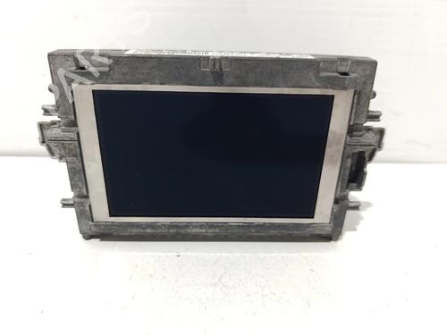 display-monitor-mercedes-benz-e-class-t-model-s212-2009-2010-2011-2012-2013-2014-2015-2016-38894274 main image