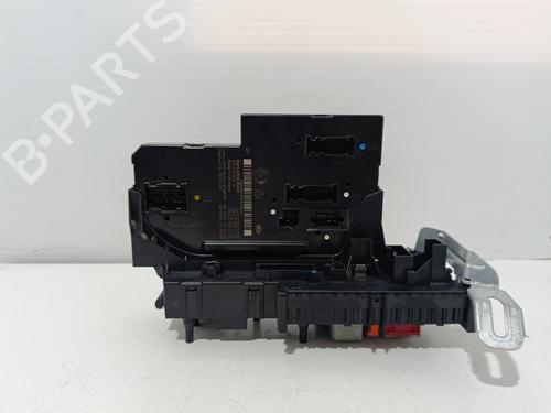Used Fuse box Fuse box 38894879 38894879