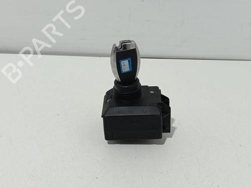 switch-mercedes-benz-e-class-coupe-c207-2009-2010-2011-2012-2013-2014-2015-2016-38894894 main image