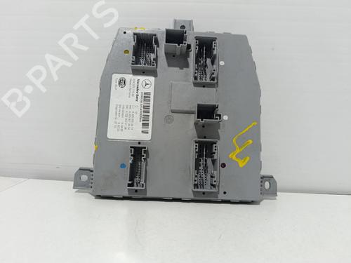 Used Fuse box Fuse box 38889080 38889080