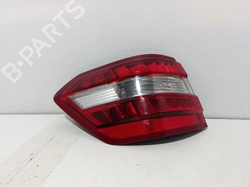 left-taillight-mercedes-benz-e-class-t-model-s212-2009-2010-2011-2012-2013-2014-2015-2016-38895766 main image