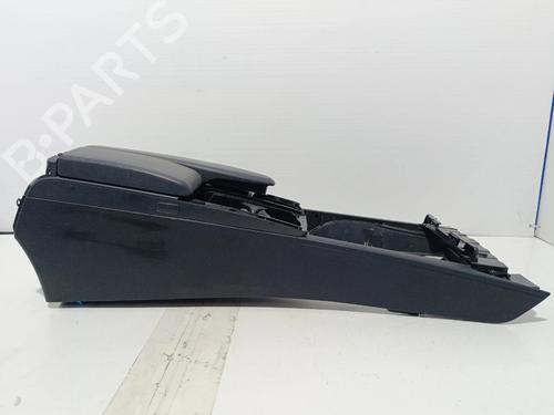 Used Armrest / Center console Armrest / Center console 38895868 38895868