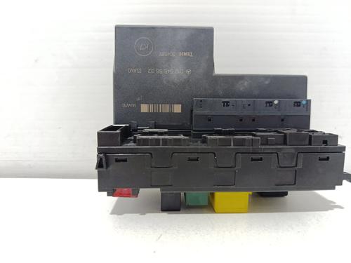 Used Fuse box Fuse box 39175053 39175053