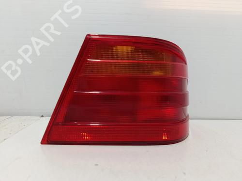 Used Right taillight Right taillight MERCEDES-BENZ E-CLASS (W210) E 200 CDI (210.007) (116 hp) 39175049 39175049