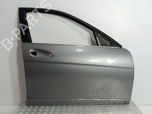 Used Right front door Right front door 39242815 39242815