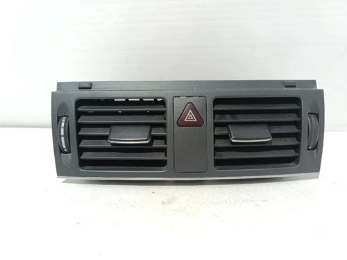 air-vent-mercedes-benz-c-class-w204-2007-2008-2009-2010-2011-2012-2013-2014-2015-39566858 main image