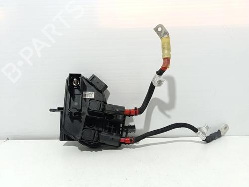 Used Fuse box Fuse box MERCEDES-BENZ E-CLASS (W213) E 220 d (213.004) (194 hp) 39561059 39561059