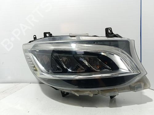 Used Right headlight Right headlight MERCEDES-BENZ SPRINTER 5-t Platform/Chassis (B907) 519 CDI (907.153, 907.155, 907.253, 907.255) (190 hp) 40020222 40020222