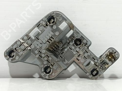 Used Lamp holder Lamp holder MERCEDES-BENZ C-CLASS (W204) C 250 CDI (204.003) (204 hp) 40024804 40024804