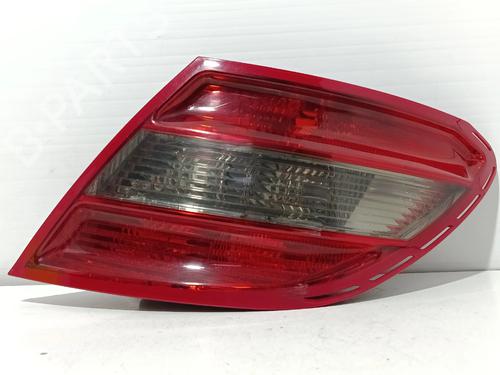 Used Right taillight Right taillight MERCEDES-BENZ C-CLASS (W204) C 250 CDI (204.003) (204 hp) 40024805 40024805