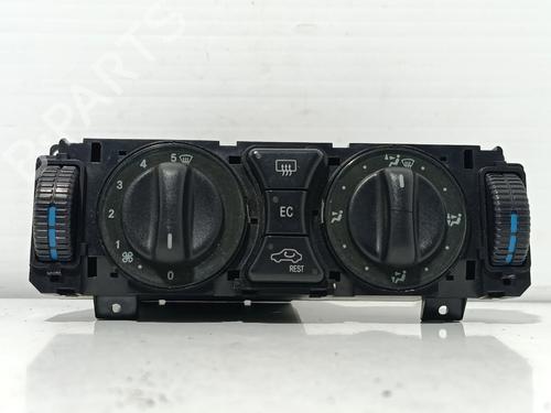Used Climate control Climate control MERCEDES-BENZ E-CLASS (W210) E 220 CDI (210.006) (125 hp) 40038173 40038173