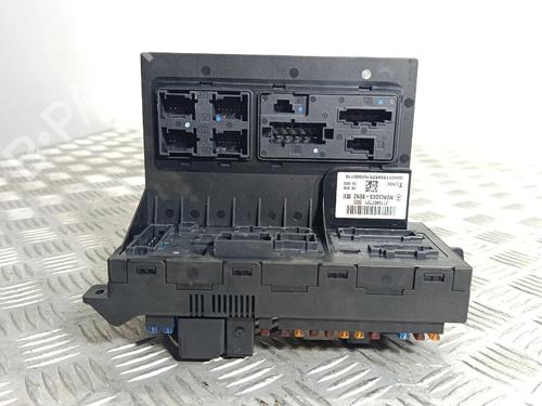 fuse-box-mercedes-benz-e-class-t-model-s211-2003-2004-2005-2006-2007-2008-2009-40038166 main image