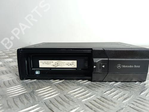 Used Electronic module Electronic module MERCEDES-BENZ E-CLASS (W210) E 300 D (210.020) (136 hp) 40043206 40043206