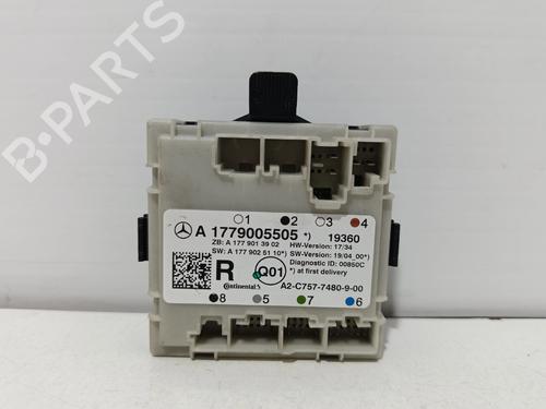 Used Electronic module Electronic module MERCEDES-BENZ CLA Shooting Brake (X118) CLA 180 d (118.603) (116 hp) 40012239 40012239