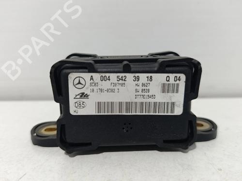 Used Electronic module Electronic module MERCEDES-BENZ S-CLASS (W221, V221) S 500 4-matic (221.086, 221.186) (388 hp) 40085015 40085015